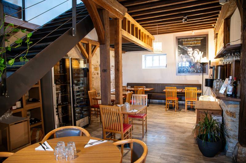 Bienvenue au restaurant L' Artiste à Vaux-le-Pénil, près de Melun