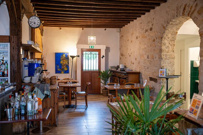 Brasserie traditionnelle pas chère pour déjeuner le midi proche de Vert-Saint-Denis 77